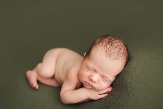 Canton Newborn Photographer | Carrie Bandy Photography | www.carriebandy.com